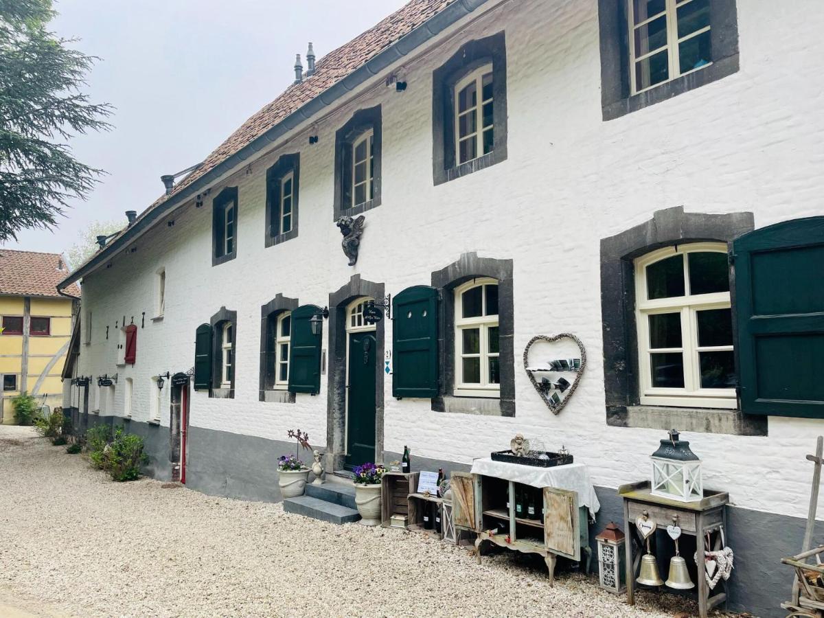Attractively Furnished Holiday Home In Slenaken Buitenkant foto